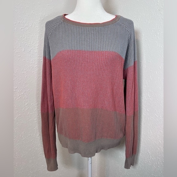 praNa Organic Cotton Branagan Sweater - Picture 2 of 8